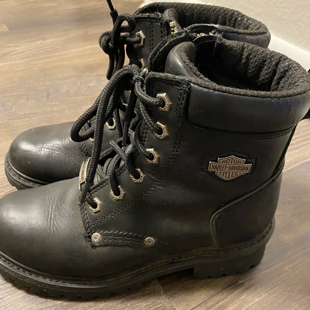 Harley Davidson woman's size 7 riding boots